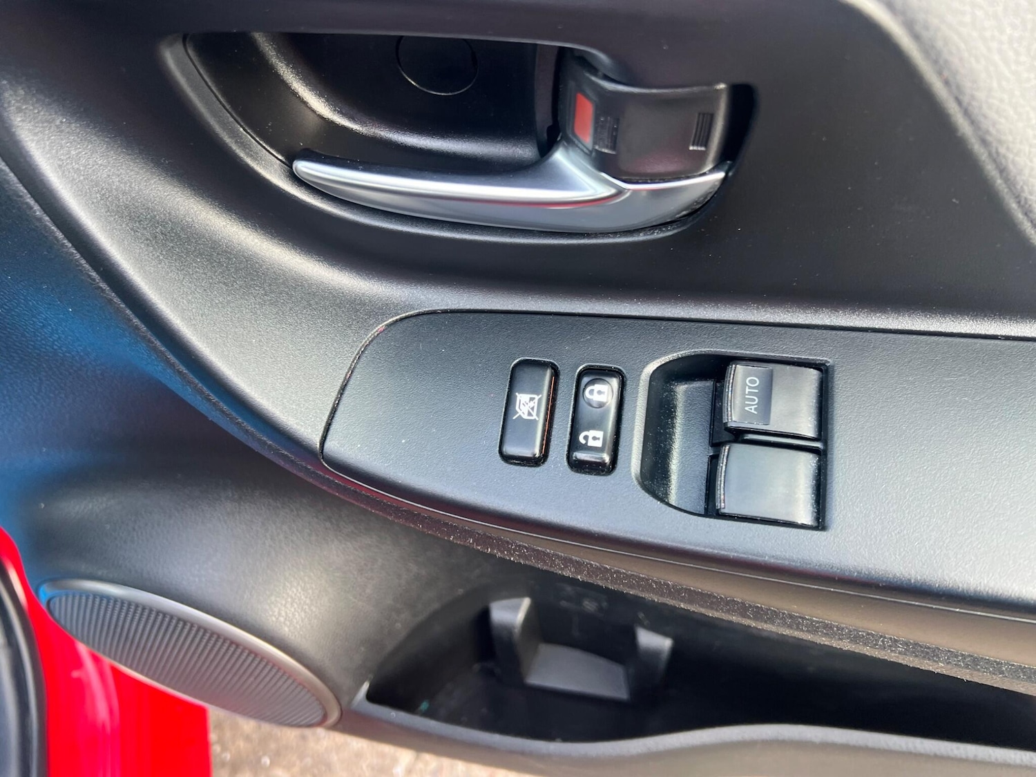 Used Toyota Yaris for sale - 76992837: Photo 33