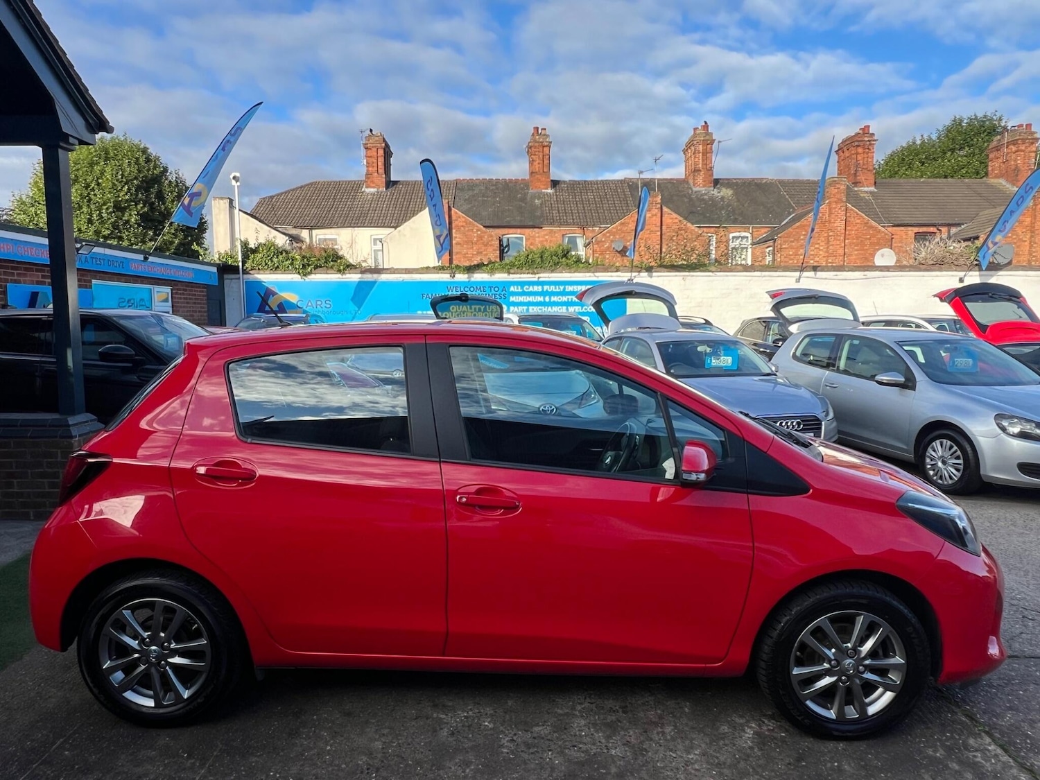 Used Toyota Yaris for sale - 76992837: Photo 8