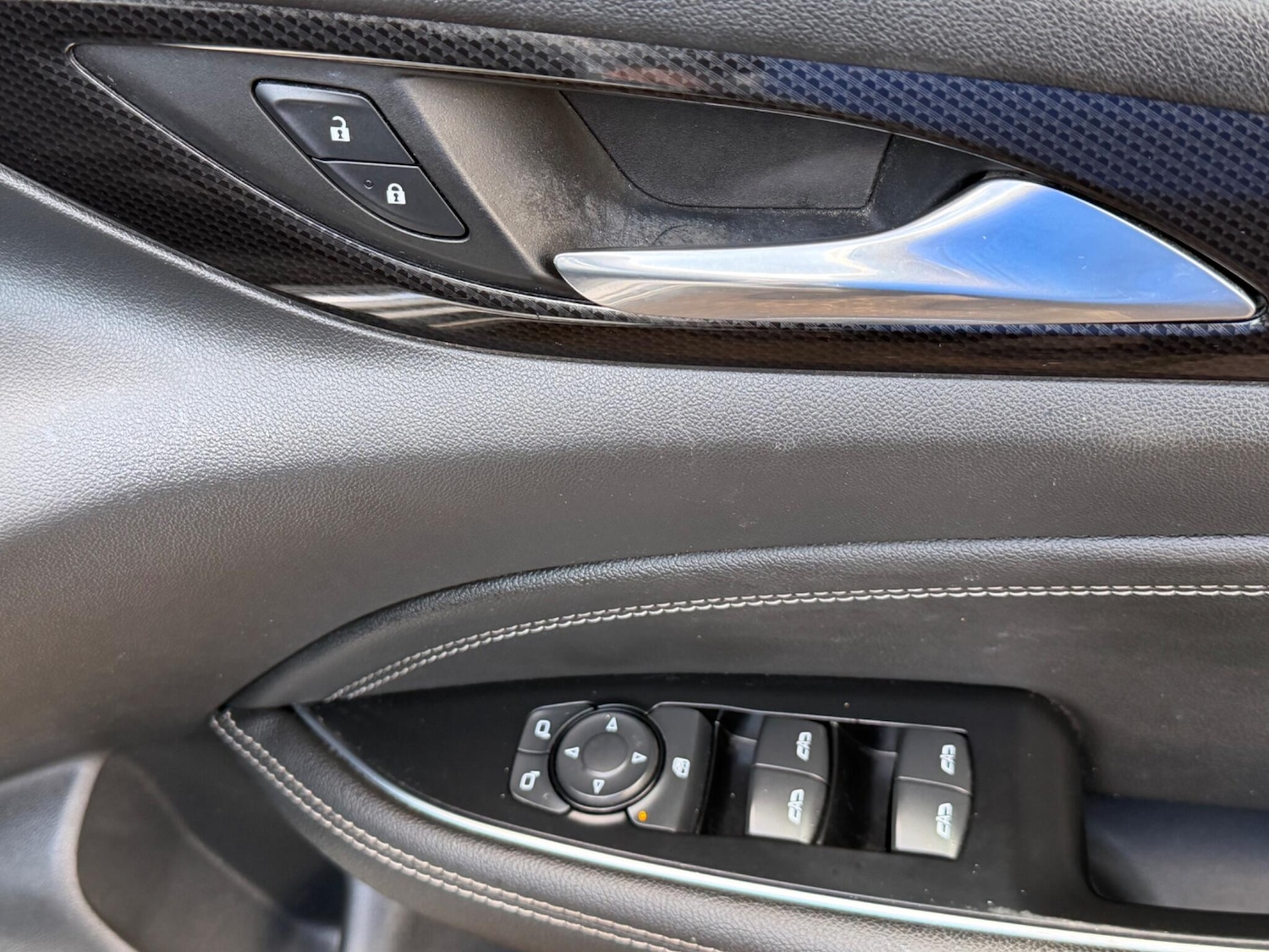 Used Vauxhall Insignia 2017 for sale - 77119871: Photo 32