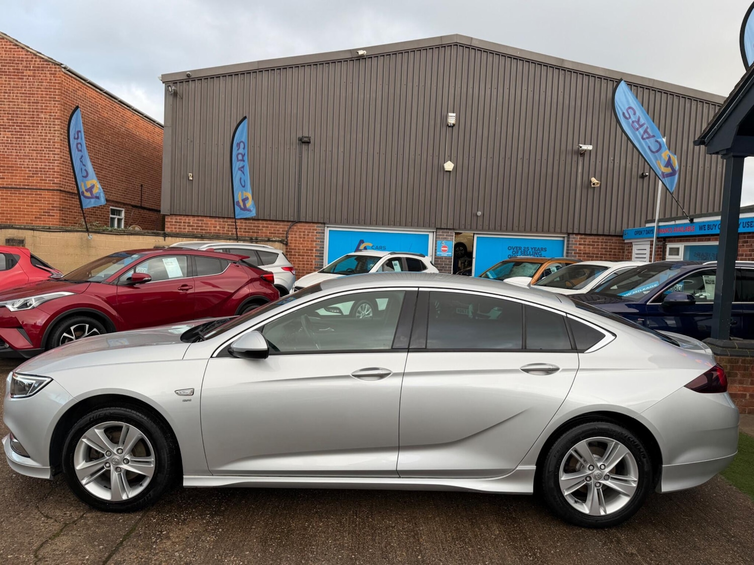 Used Vauxhall Insignia 2017 for sale - 77119871: Photo 52