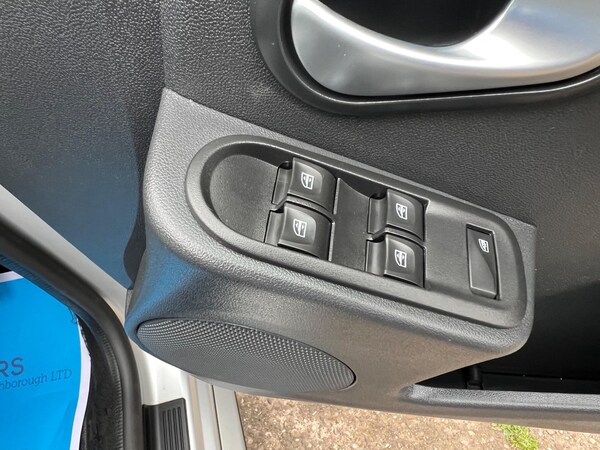 Used Dacia Duster 2018 for sale - 76240062: Photo 32