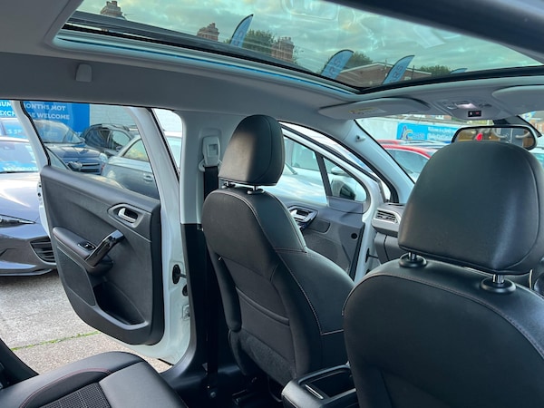 Used Peugeot 2008 2018 for sale - 76071806: Photo 34