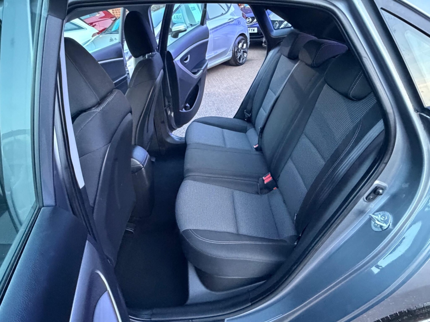 Used Hyundai i30 2013 for sale - 77737076: Photo 5