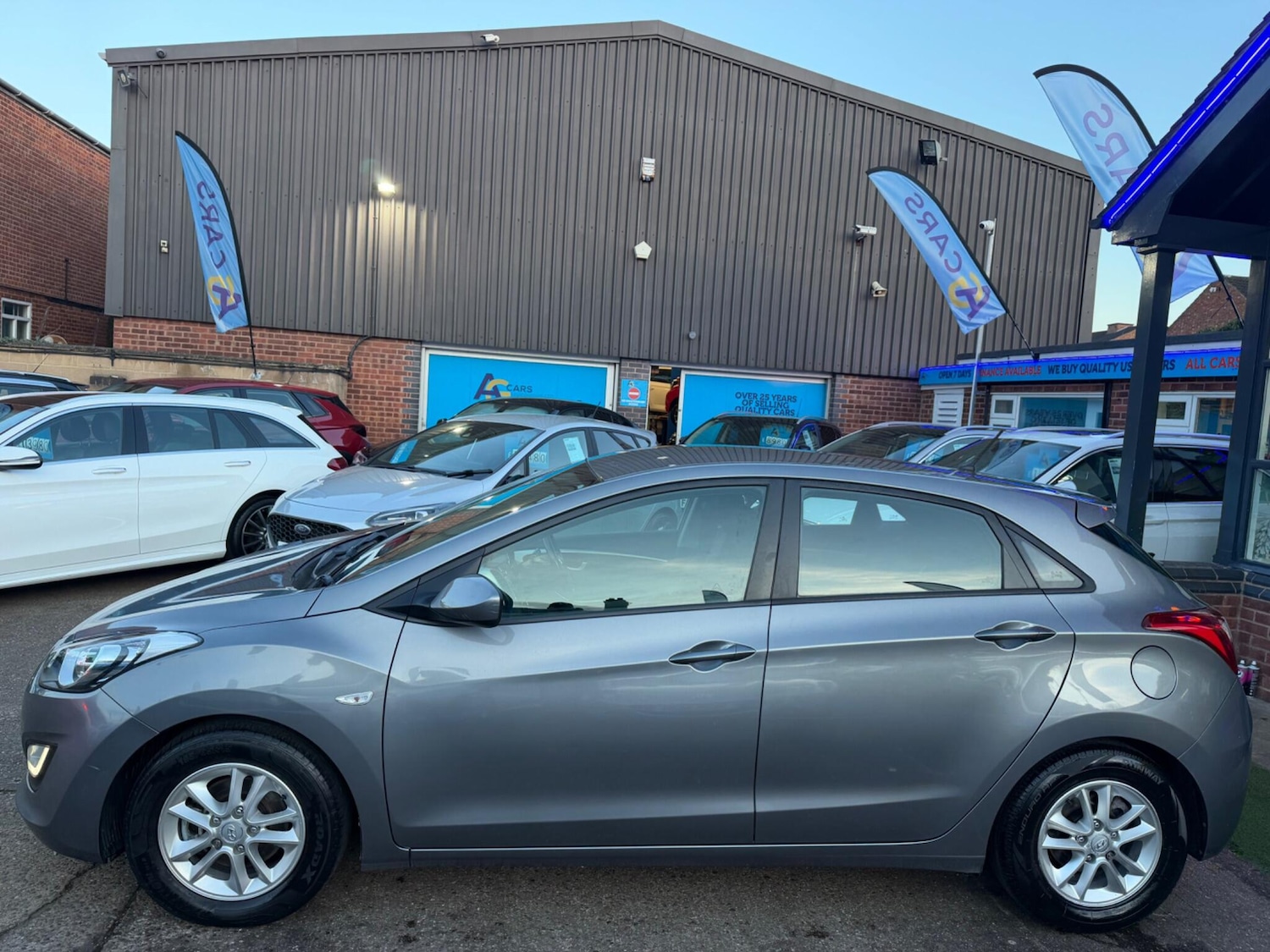 Used Hyundai i30 2013 for sale - 77737076: Photo 8