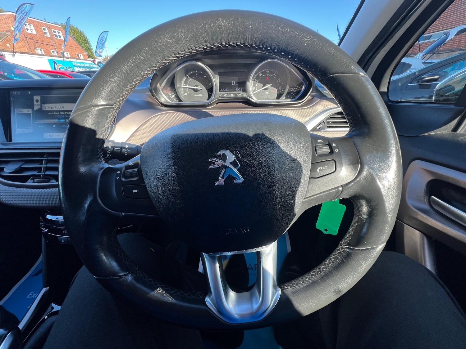 Used Peugeot 2008 2014 for sale - 76371380: Photo 23