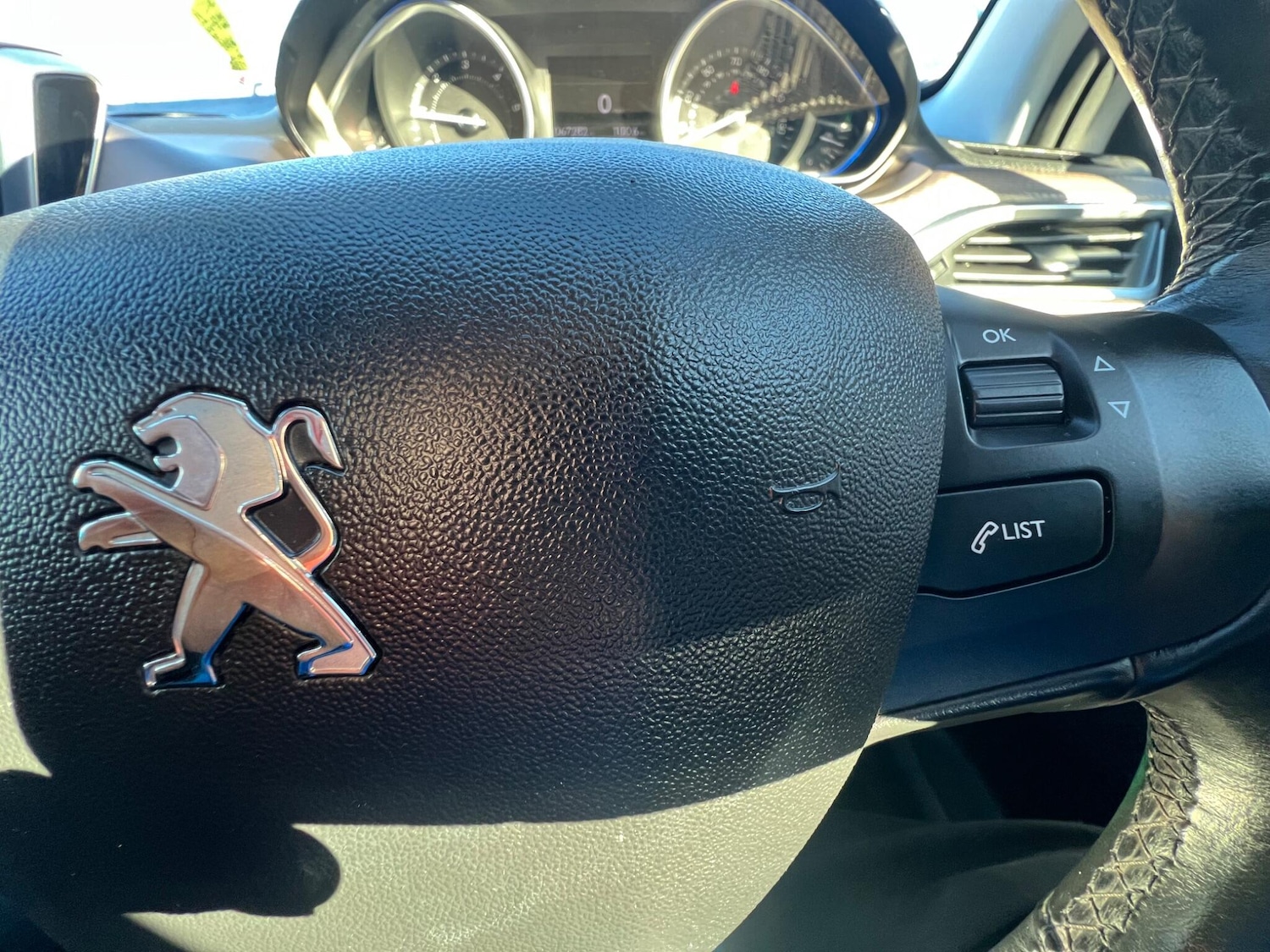 Used Peugeot 2008 2014 for sale - 76371380: Photo 40