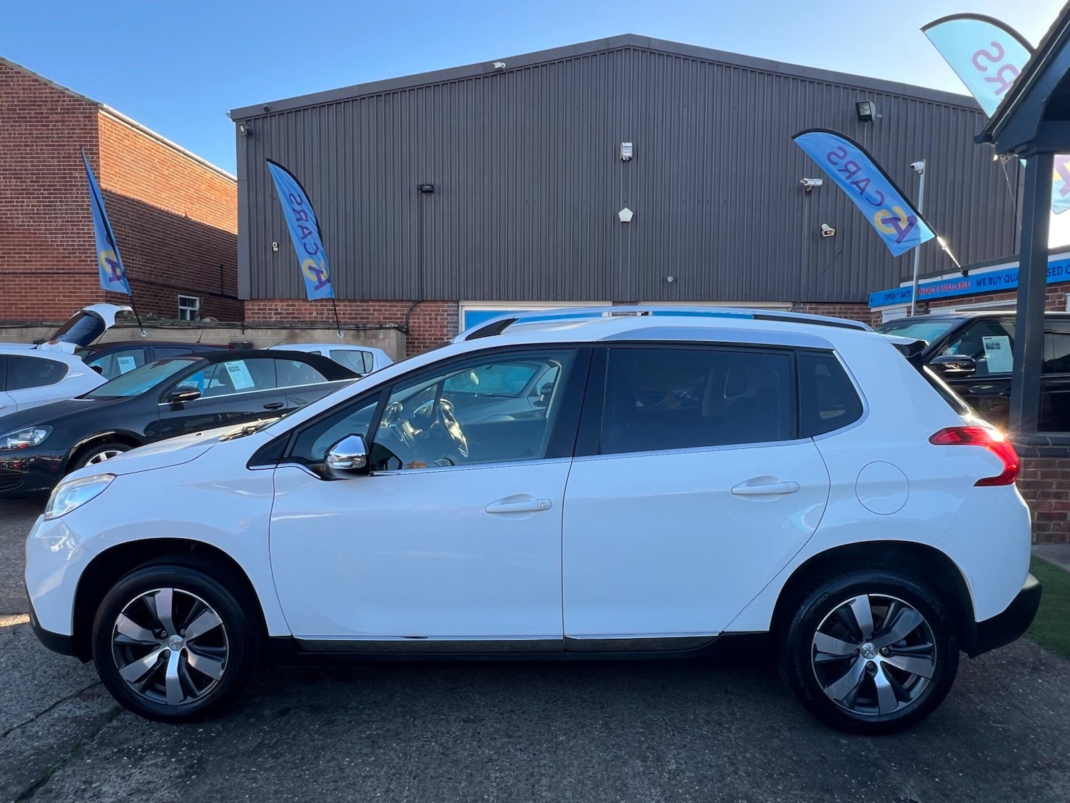 Used Peugeot 2008 2014 for sale - 76371380: Photo 45