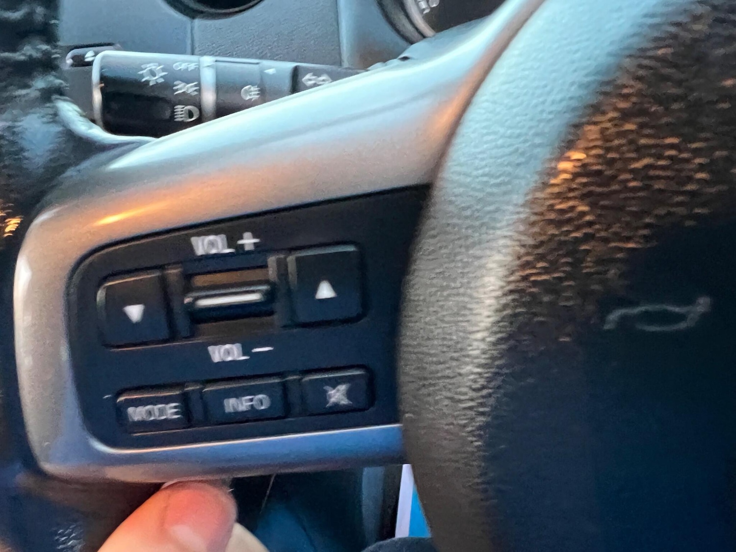 Used Mazda Mazda2 2011 for sale - 76780671: Photo 26