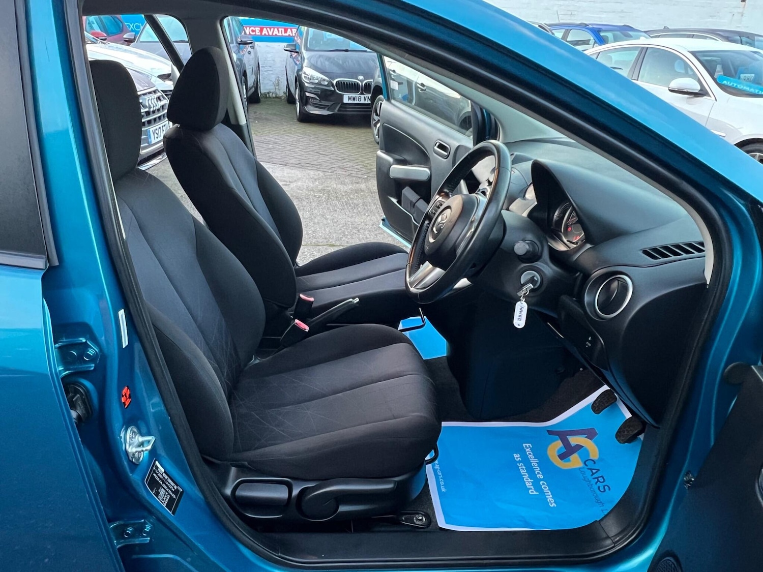 Used Mazda Mazda2 2011 for sale - 76780671: Photo 32