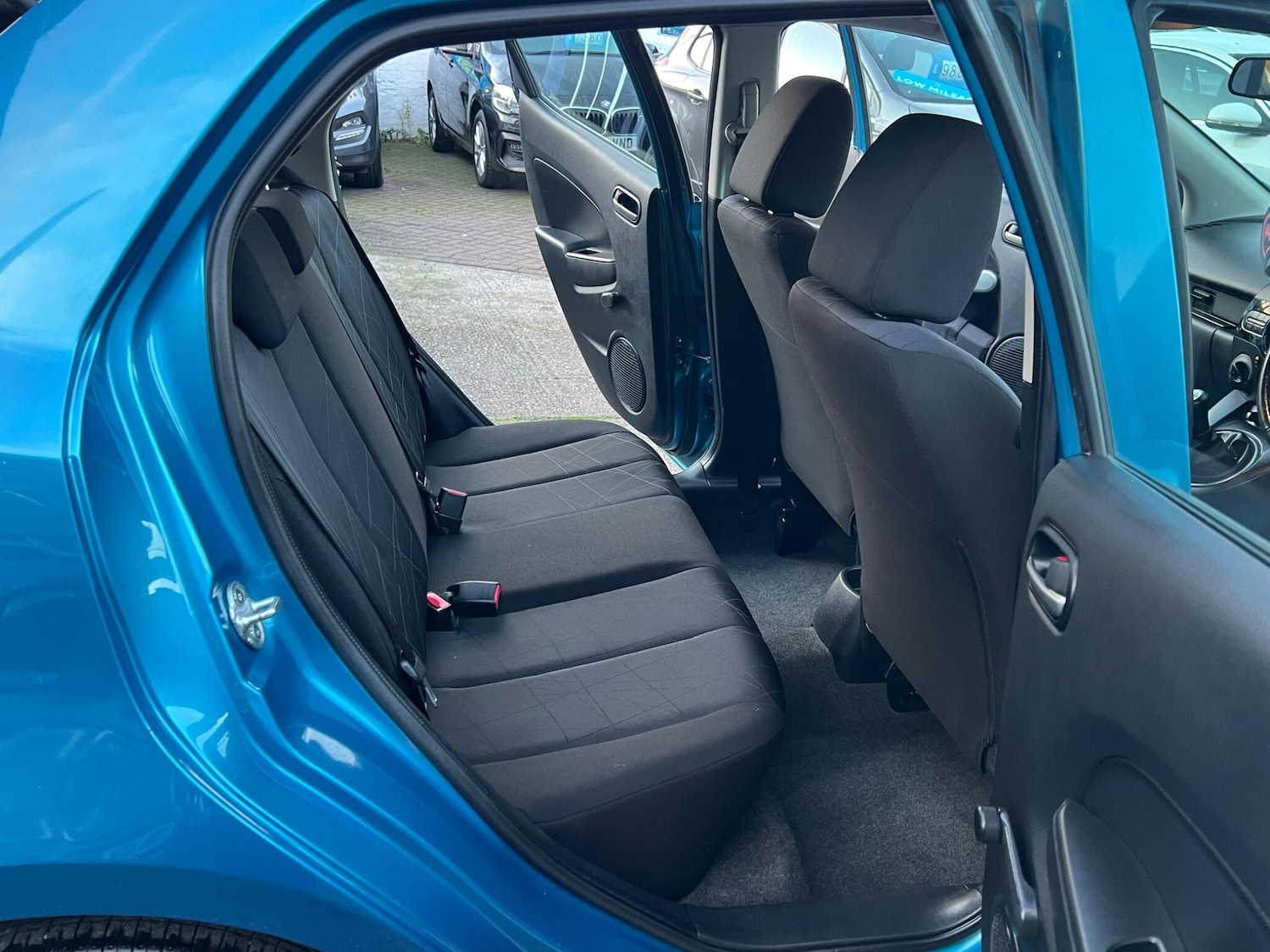 Used Mazda Mazda2 2011 for sale - 76780671: Photo 34