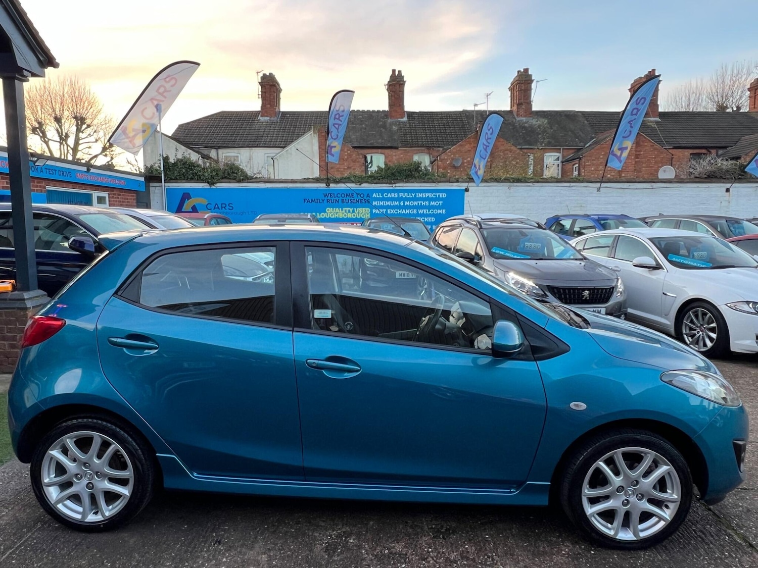 Used Mazda Mazda2 2011 for sale - 76780671: Photo 40