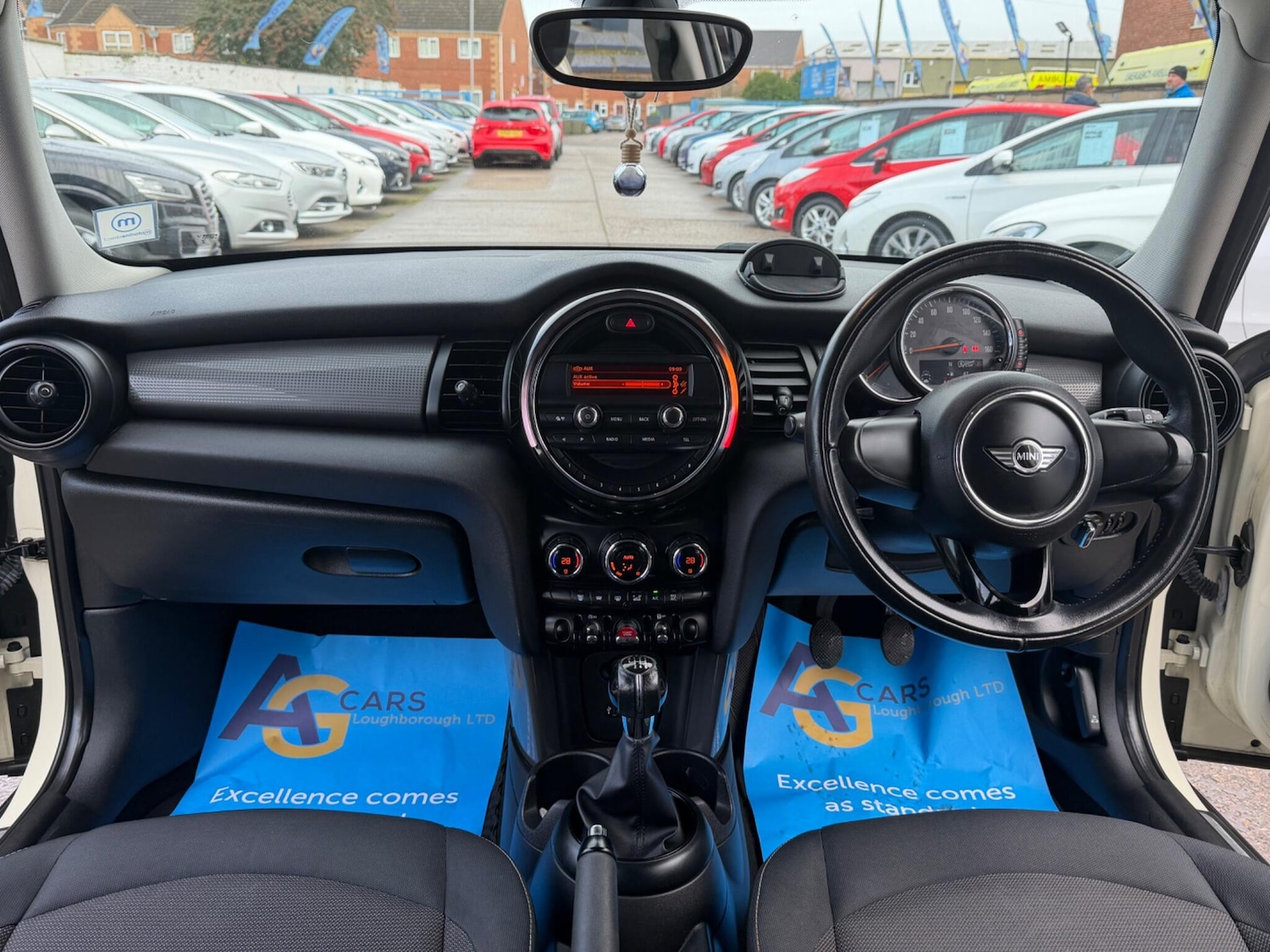 Used MINI Hatch 2015 for sale - 77625424: Photo 2