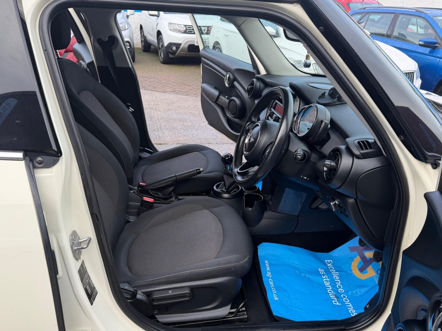 Used MINI Hatch 2015 for sale - 77625424: Photo 31