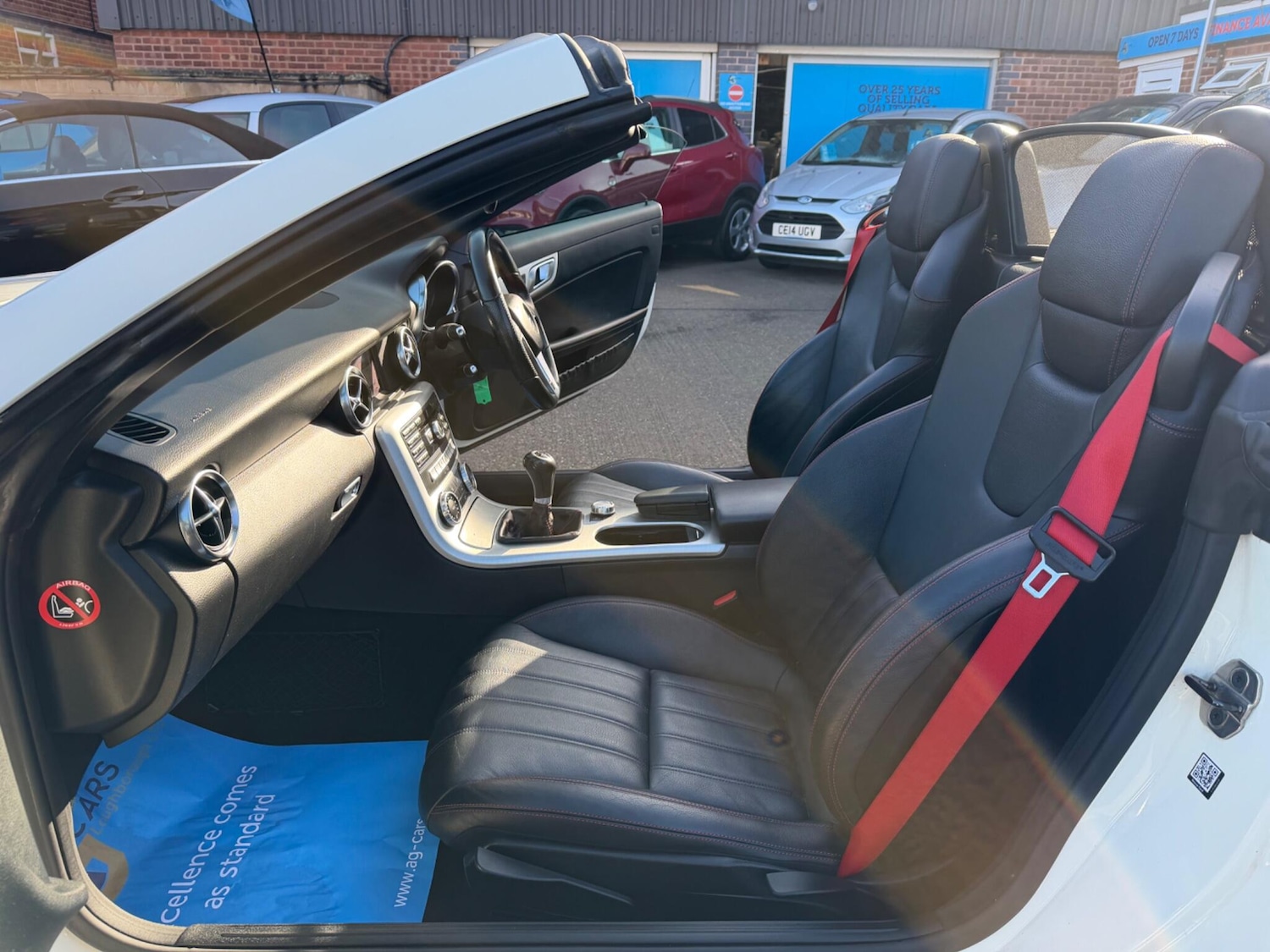 Used Mercedes-Benz SLK 2012 for sale - 77658201: Photo 4