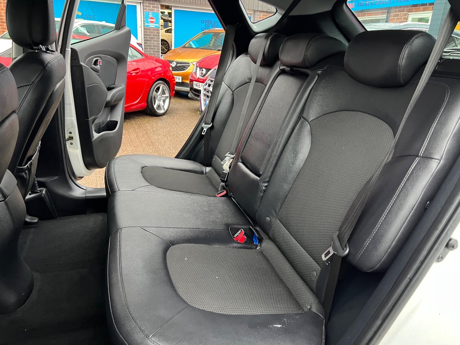 Used Hyundai Ix35 2014 for sale - 77028956: Photo 32