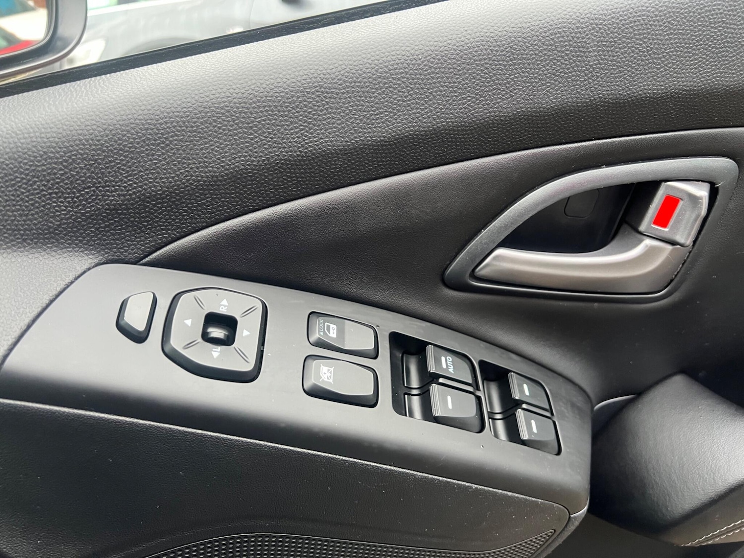 Used Hyundai Ix35 2014 for sale - 77028956: Photo 47