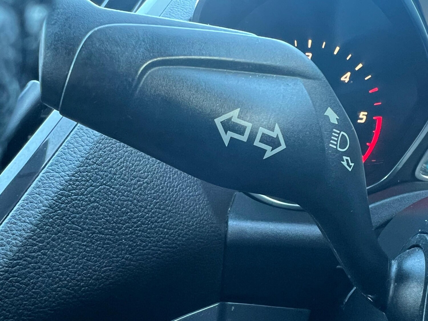 Used Ford Kuga 2013 for sale - 77001076: Photo 40