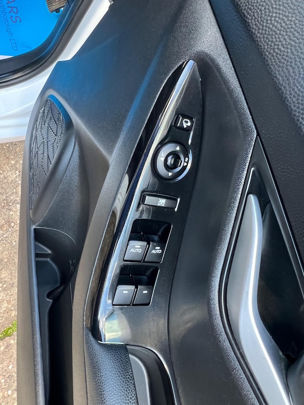 Used Hyundai Ix20 2016 for sale - 76002094: Photo 35