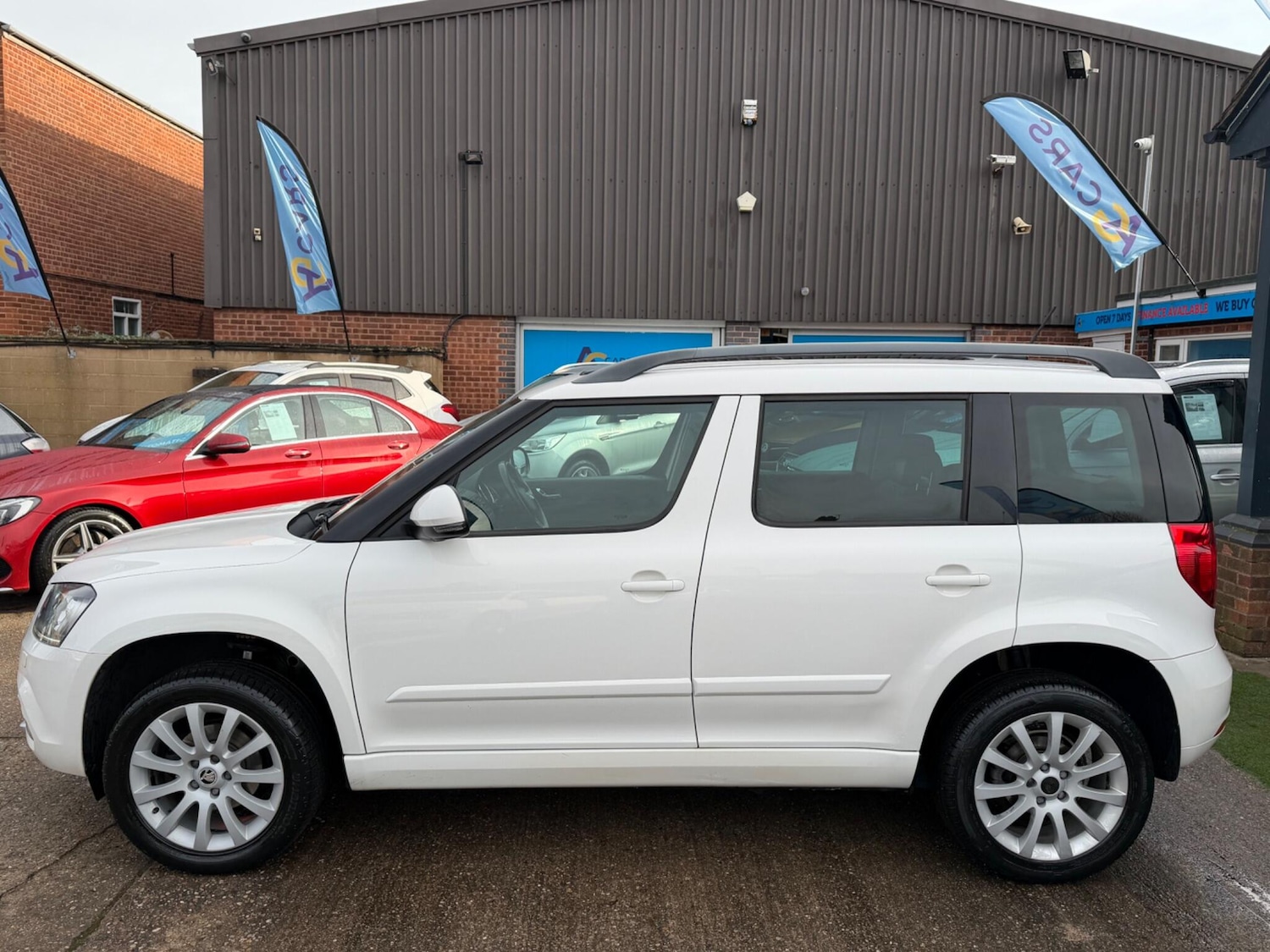 Used Skoda Yeti 2014 for sale - 77203075: Photo 60