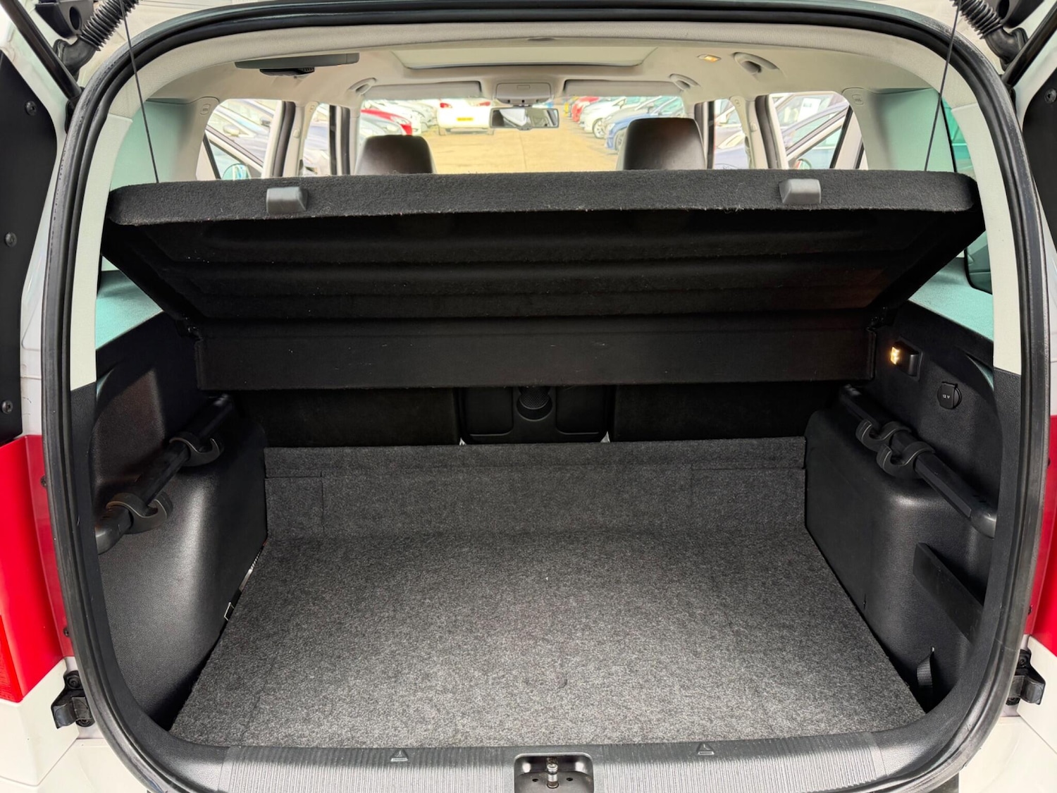 Used Skoda Yeti 2014 for sale - 77203075: Photo 75