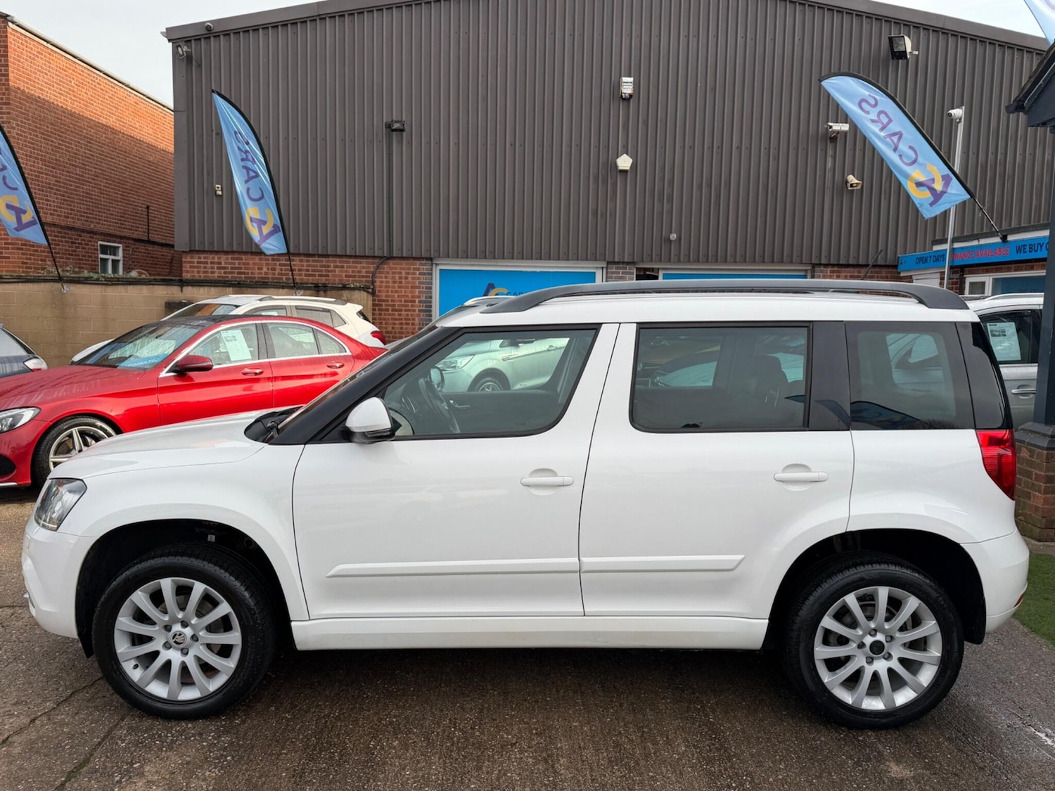 Used Skoda Yeti 2014 for sale - 77203075: Photo 9