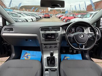 Used Volkswagen Golf 2015 for sale - 78086068: Photo