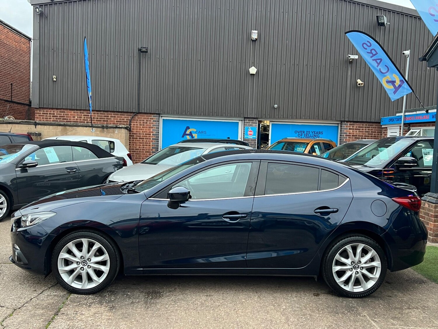 Used Mazda Mazda3 2014 for sale - 76201185: Photo 34