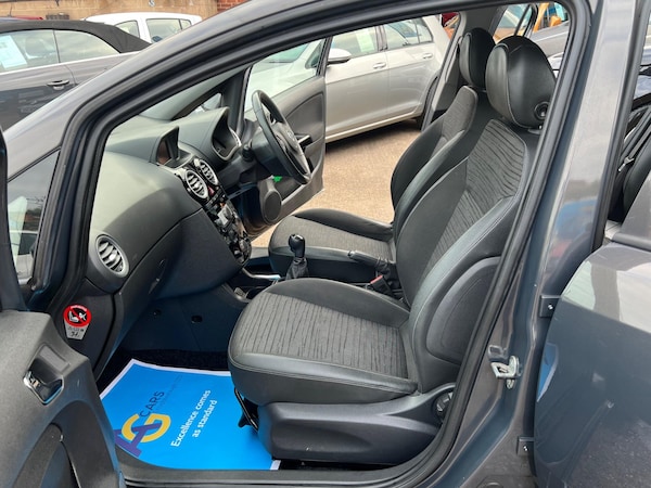 Used Vauxhall Corsa 2014 for sale - 76283891: Photo 4