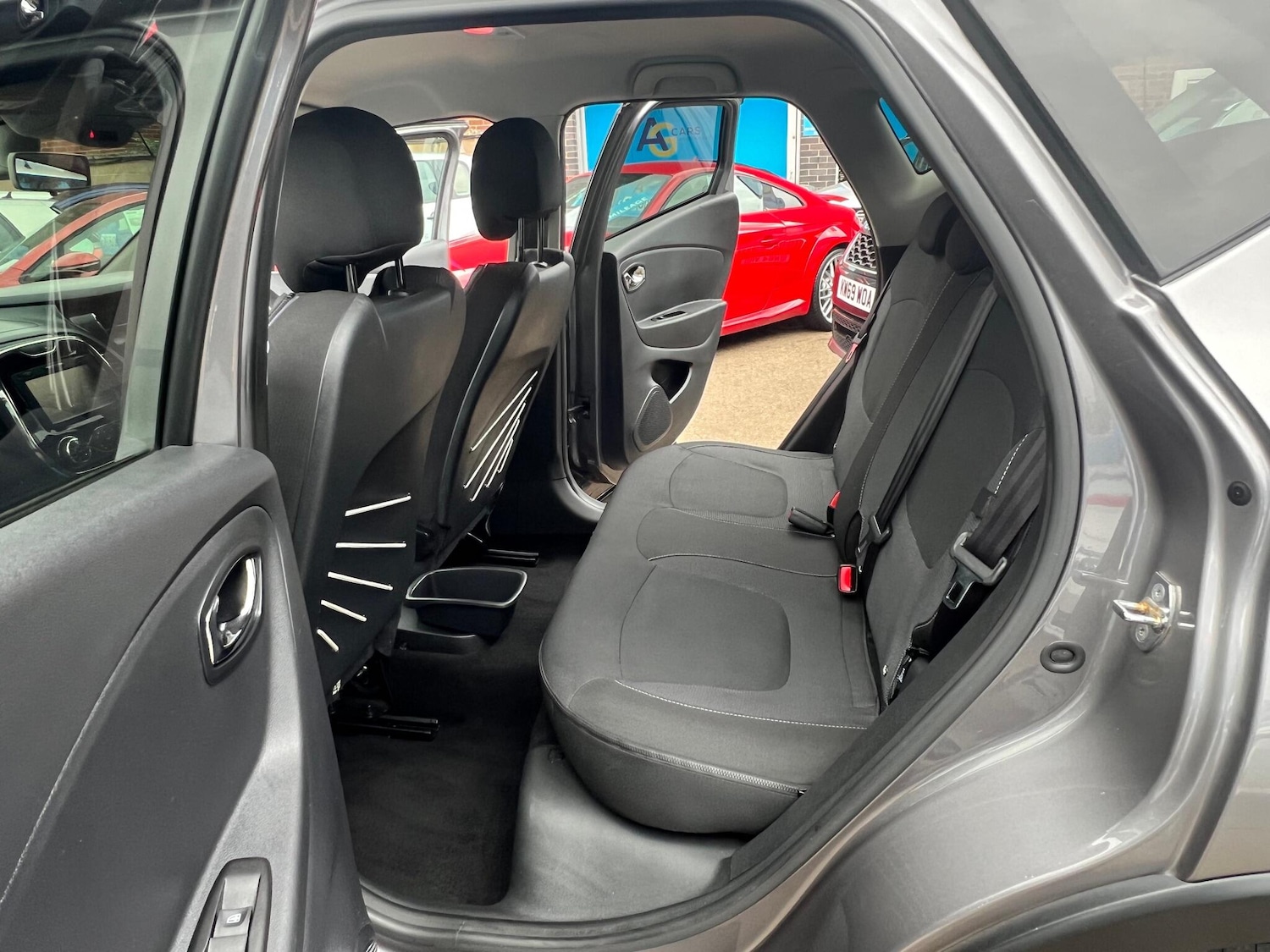 Used Renault Captur 2016 for sale - 76059968: Photo 31