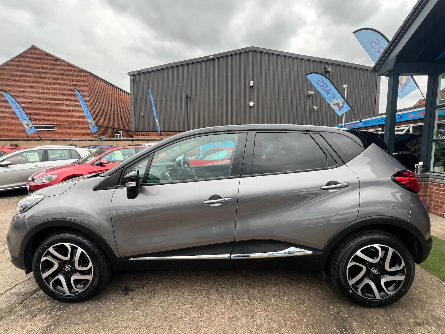 Used Renault Captur 2016 for sale - 76059968: Photo 47