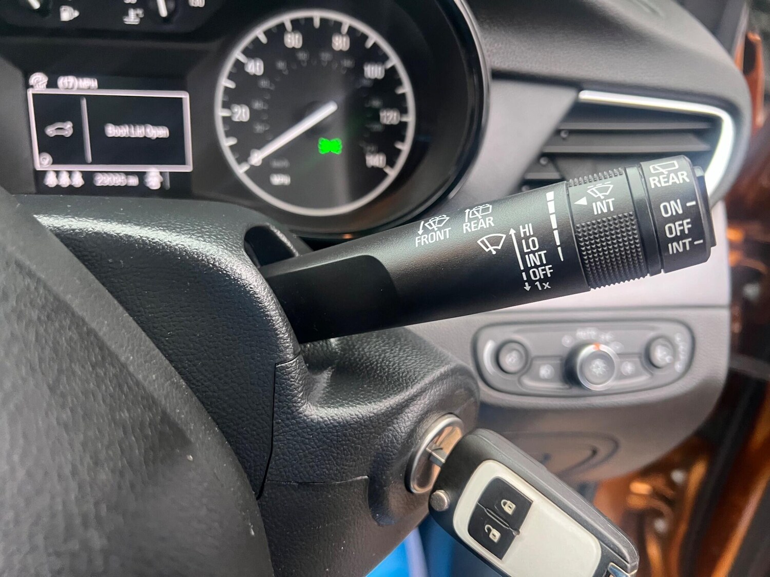 Used Vauxhall Mokka X 2018 for sale - 76121571: Photo 29