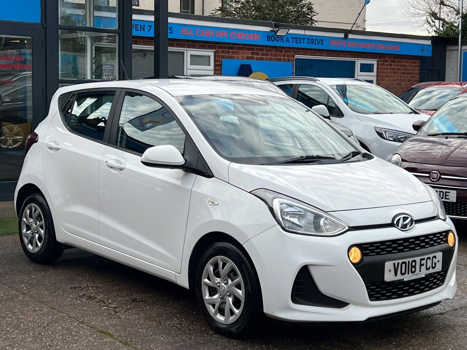 Used Hyundai i10 2018 for sale - 76832490: Photo 18