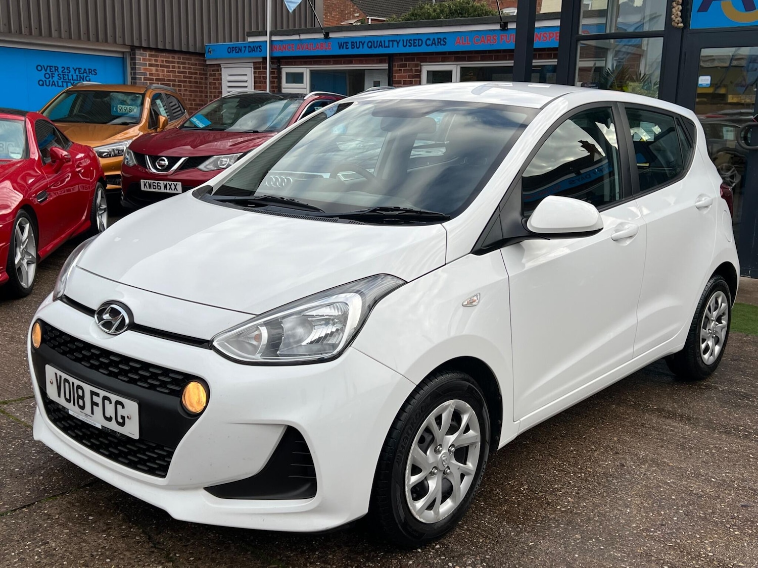 Used Hyundai i10 2018 for sale - 76832490: Photo 19