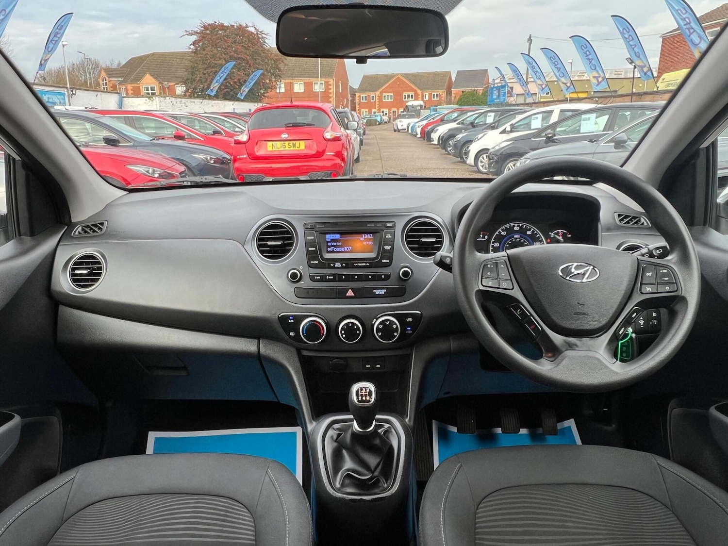 Used Hyundai i10 2018 for sale - 76832490: Photo 2
