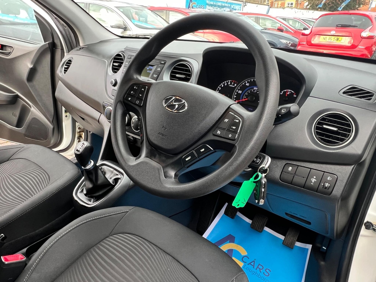 Used Hyundai i10 2018 for sale - 76832490: Photo 29