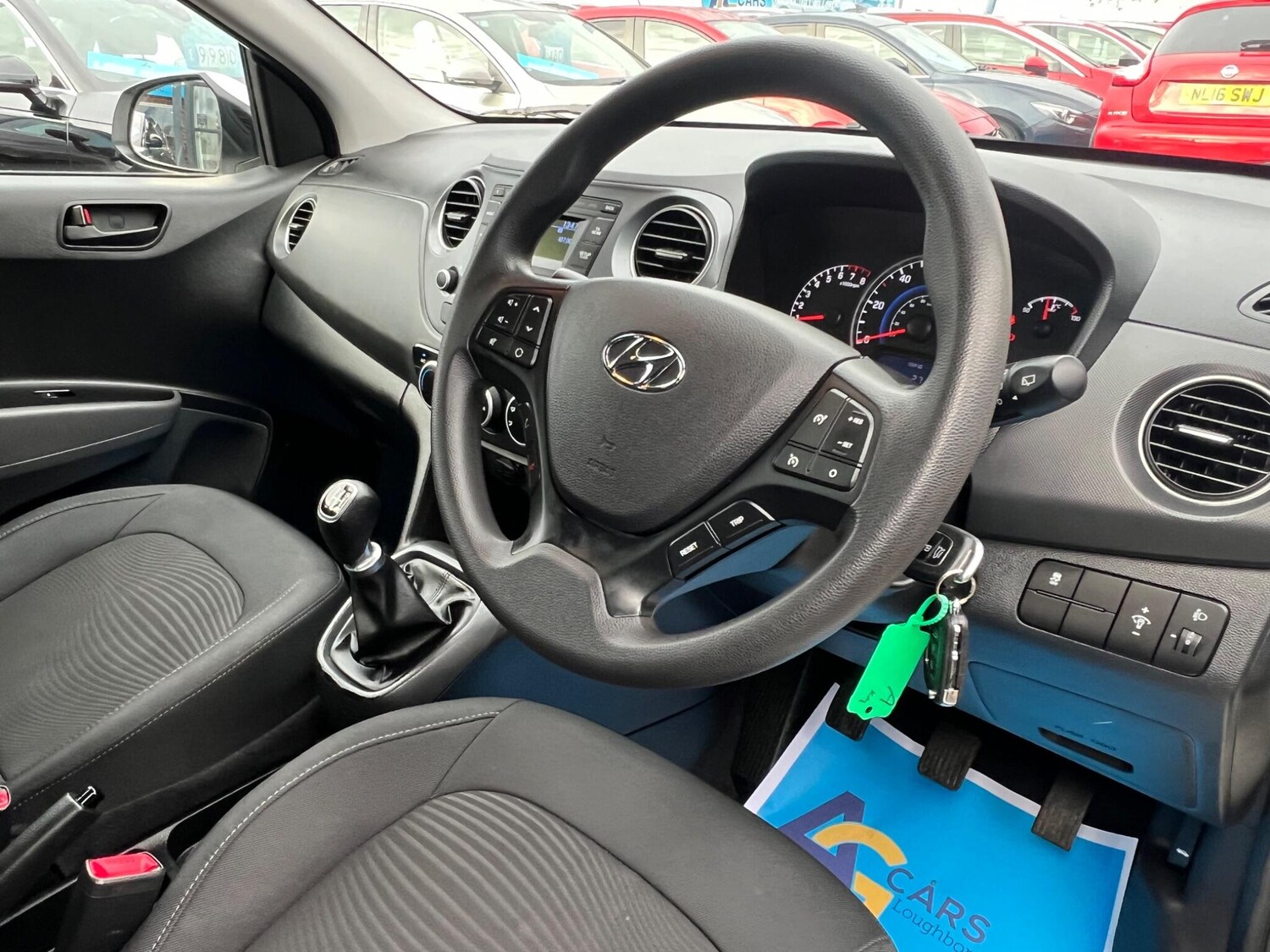 Used Hyundai i10 2018 for sale - 76832490: Photo 3