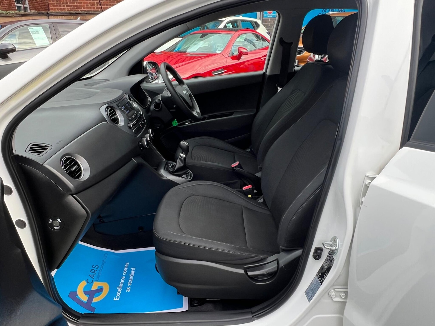 Used Hyundai i10 2018 for sale - 76832490: Photo 32