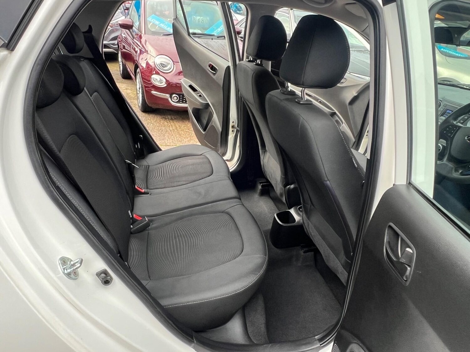 Used Hyundai i10 2018 for sale - 76832490: Photo 37
