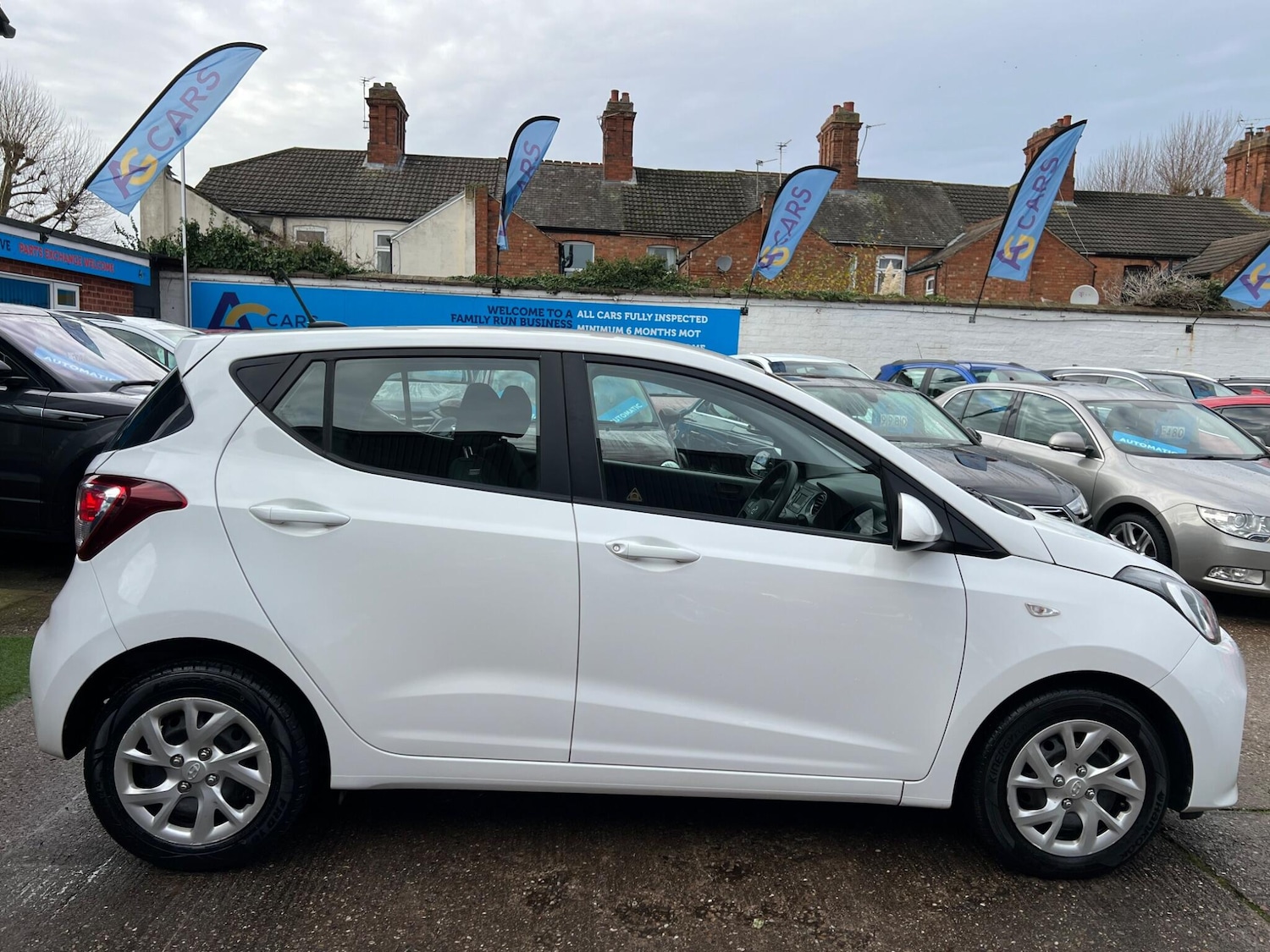 Used Hyundai i10 2018 for sale - 76832490: Photo 41