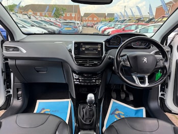 Used Peugeot 2008 2016 for sale - 78705311: Photo
