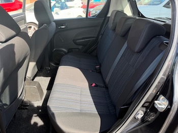 Used Suzuki Swift 2013 for sale - 78675472: Photo
