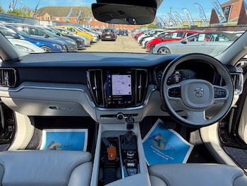 Used Volvo V60 Cross Country 2020 for sale - 78374928: Photo