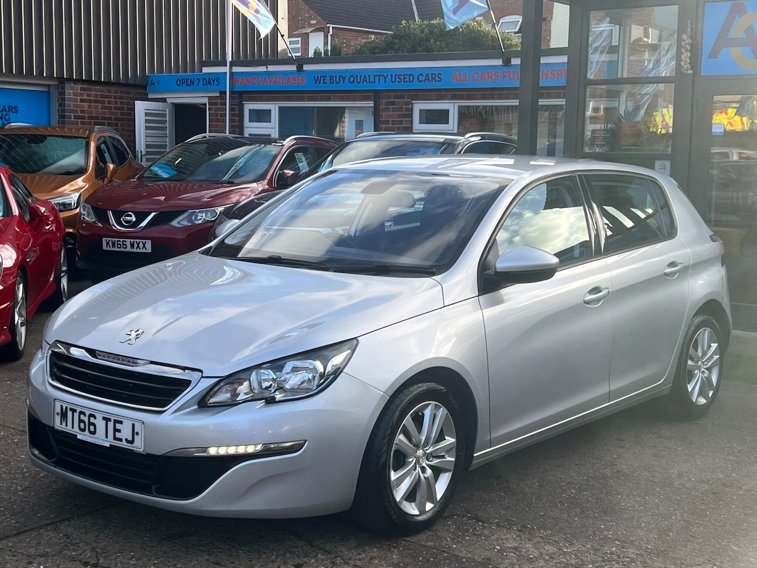 Used Peugeot 308 2017 for sale - 76832238: Photo 19