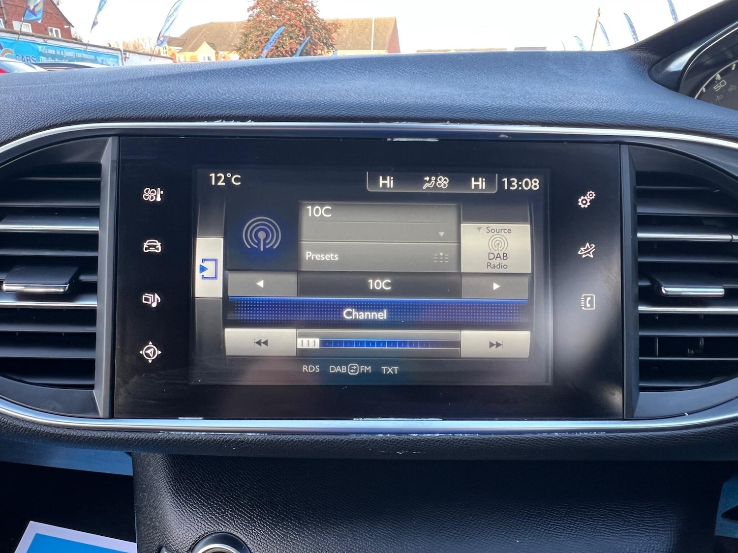 Used Peugeot 308 2017 for sale - 76832238: Photo 27