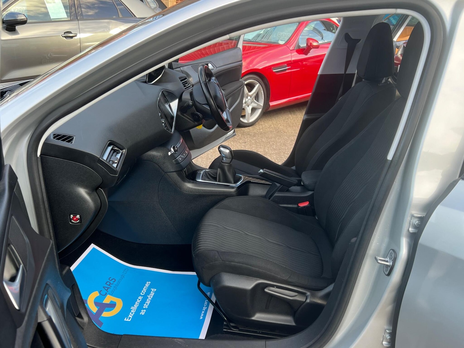 Used Peugeot 308 2017 for sale - 76832238: Photo 4