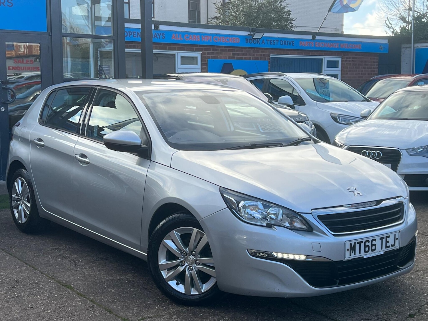 Used Peugeot 308 2017 for sale - 76832238: Photo 48