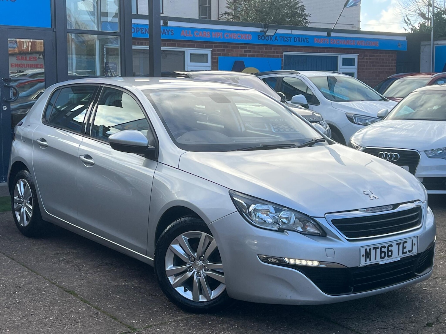 Used Peugeot 308 2017 for sale - 76832238: Photo 53