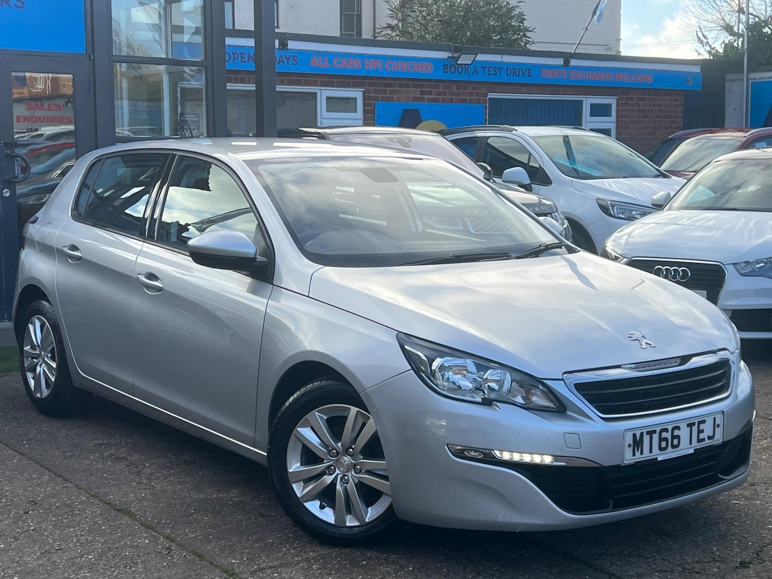 Used Peugeot 308 2017 for sale - 76832238: Photo 56