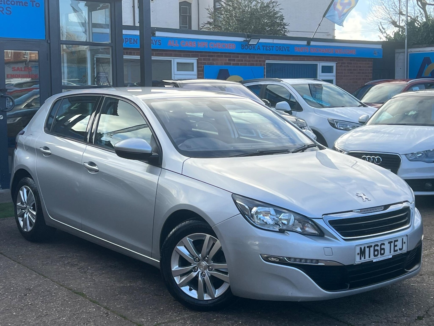 Used Peugeot 308 2017 for sale - 76832238: Photo 57