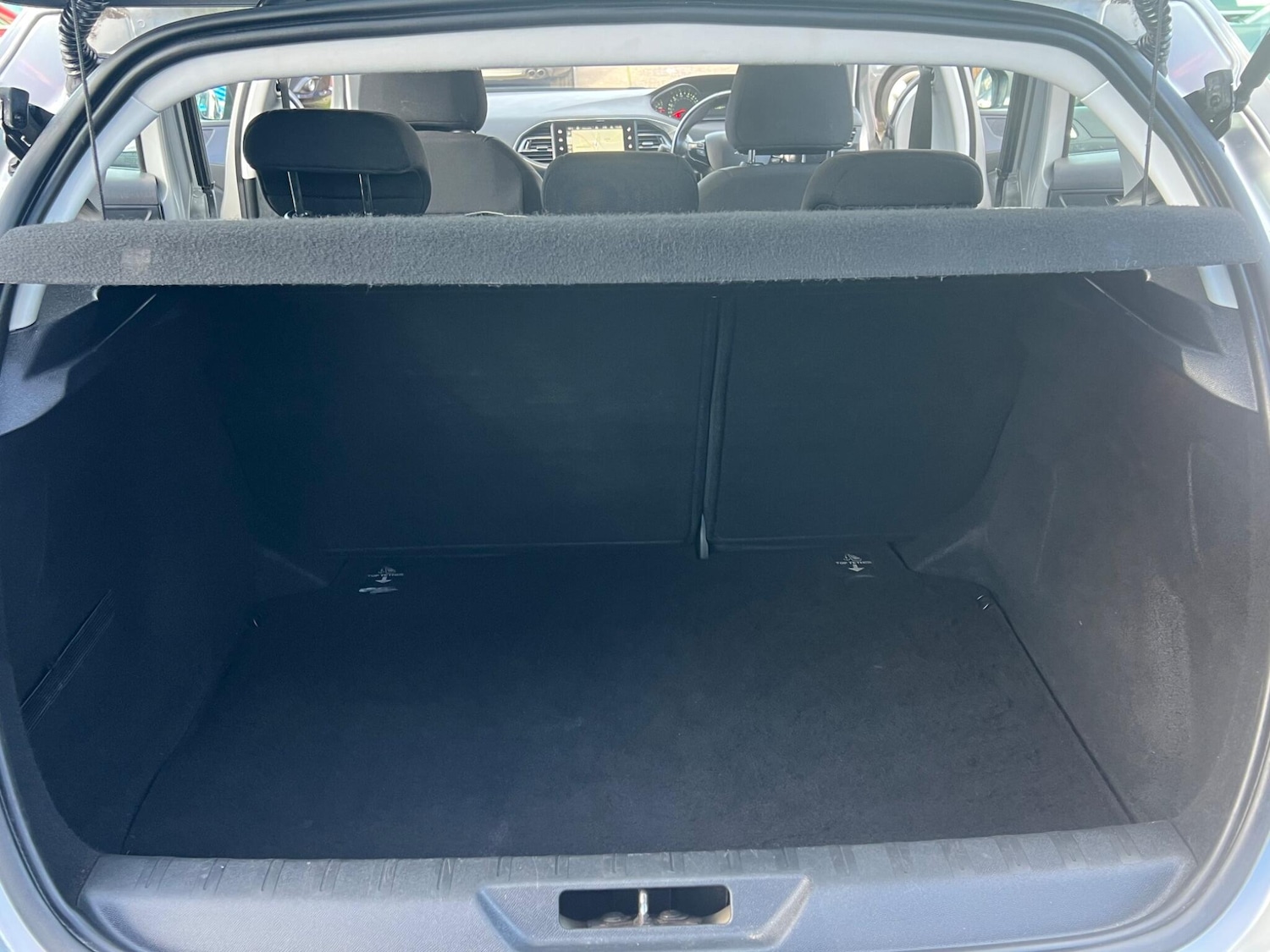 Used Peugeot 308 2017 for sale - 76832238: Photo 62